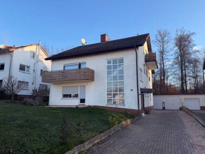 Großzügige 4,5- Zimmer Wohnug in Leimen- Gauangelloch