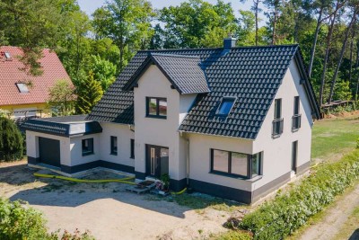Neubau-Einfamilienhaus Bad Saarow - Mit Erdwärme, Fußbodenheizung, Einbauküche, Garage, Kamin u.v.m.