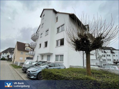 Charmante Wohnung mit Balkon und Garage