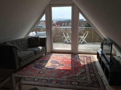 Tolle DG-Wohnung mit zwei Zimmern, riesiger Dachterrasse und Einbauküche in Vord. Wüste Osnabrück