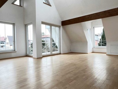 105m²  - 3,5 Zi. Whg. im 1.OG + DG Galerie im 2. Fam. Haus in Dachau - Süd