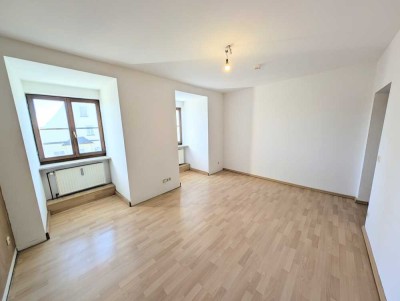 Wohnen im Stadtpalais: Charmante 3-Zimmer Wohnung mit Garten in Ingolstadt-Mitte