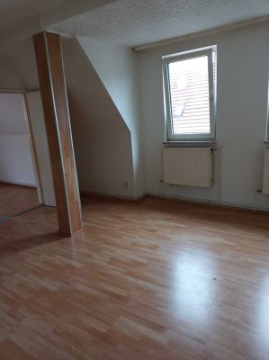 3 Zimmer Dachgeschosswohnung 80 qm in Albstadt Kaltmiete 500,00 €