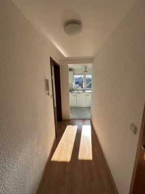 Lichtdurchflutete 2-Zimmer Dachgeschosswohnung in Dortmund-Sölde