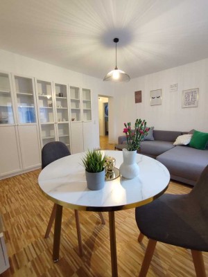 Erstbezug nach Renovierung, vollmöbliertes Apartment -full furnished