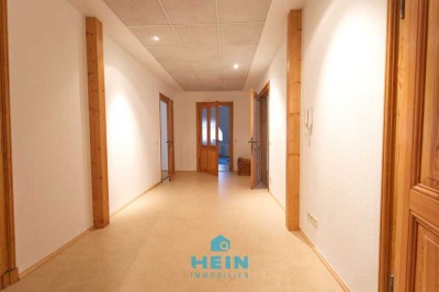 Charme und Raum zum Wohlfühlen - Ihre neue 4-Raumwohnung in Aue.