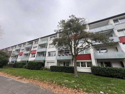 Wir suchen Sie - 3 Zi.- Whng. -  neues Duschbad mit Fenster und Balkon - Duisburg