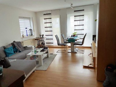 Willkommen zuhause: Erdgeschosswohnung mit Terrasse und Gartenmitbenutzung in idealer Lage!