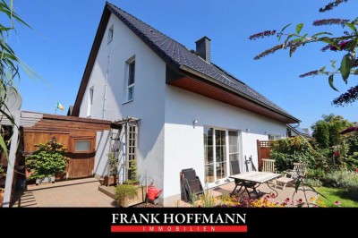 Einfamilienhaus mit Einliegerwohnung in Henstedt-Ulzburg