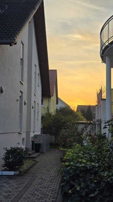 NEU***ruhig, 1A-Lage, moderne Dachgeschoss-Maisonette, toller Balkon, provisionsfrei!