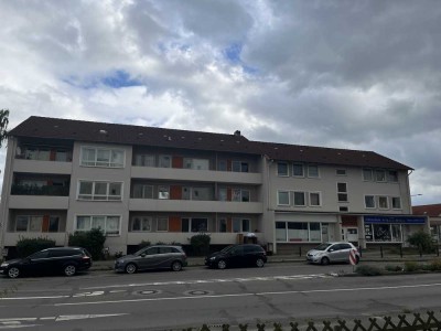 Große 2 Zimmer-Wohnung mit Balkon
