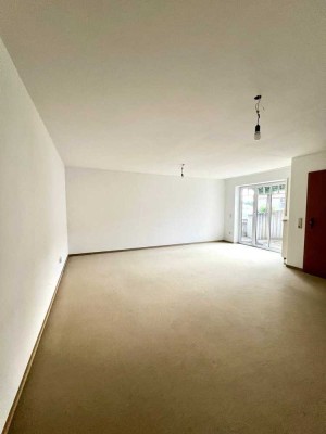 Freundliche und gepflegte 2-Raum-Erdgeschosswohnung mit Einbauküche in Thannhausen