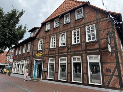 Mitten im Leben: 1-Zimmer-Wohnung im Zentrum von Neustadt