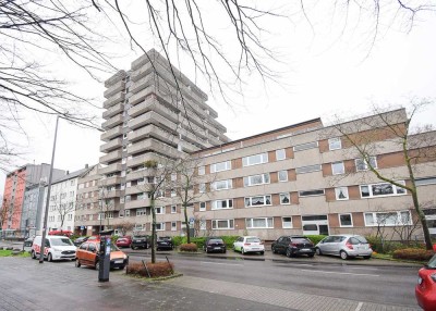 Leerstehende und möbilierte 1-Zimmer-Wohnung in bester Lage von Köln-Deutz