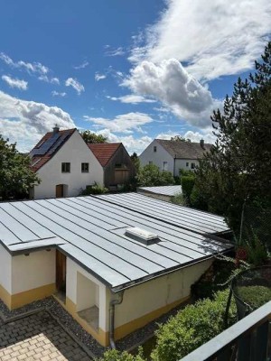 Hell, hell, hell....wunderschöne 3 Zimmer-Balkon-Wohnung mit Blick ins Grüne