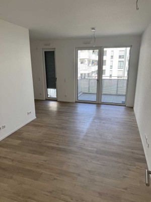 Westviertel: 1-Raum Wohnung mit offener Küche und Balkon