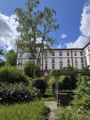 Helle 2 ZW mit Balkon / Erstbezug nach Sanierung