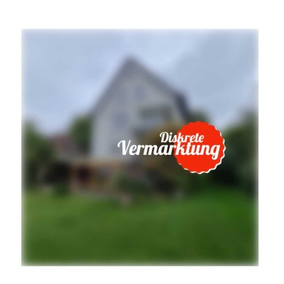 Großzügige Villa im westlichen Ortsteil*Doppelgarage* ca. 444 m² WF* 1817 m² GS*ELW im OG*10 Zimmer*