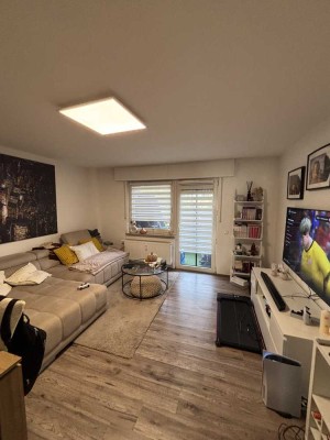 EG Wohnung mit Balkon und Garage