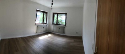 Erstbezug nach Sanierung: Stilvolle 3-Raum-Erdgeschosswohnung in Bad Berneck