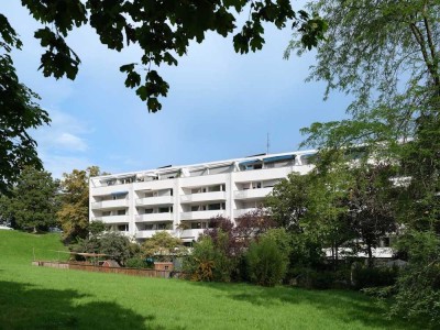 Große 4-Zimmer-Wohnung mit Balkon und herrlichem Blick ins Grüne