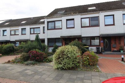 Speckenbüttel: Charmantes Reihenmittelhaus mit Garage in Toplage von Bremerhaven