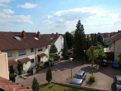 Eigennutzung oder Vermietung -Seltene Gelegenheit: 1 1/2-Zimmer-Dachgeschosswohnung