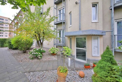 Vermietete 2ZKB-Wohnung mit 55 qm, Balkon, TG-Stellplatz, Keller, Aufzug in der Karlsruher Südwestst