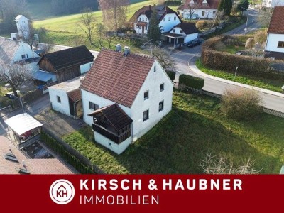 Renovierungsbedürftiges Einfamilienhaus mit großem Grundstück!  
   Pilsach