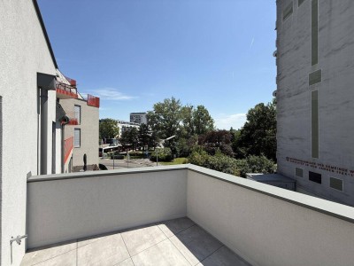 EHK 100 | 2 Zi Dachgeschosswohnung mit Balkon