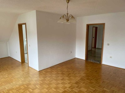 Attraktive und gepflegte 3-Raum-Wohnung mit gehobener Innenausstattung mit Balkon in Speyer