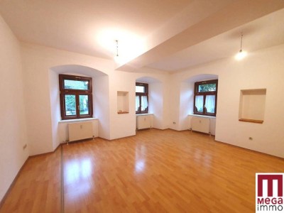Helle, geräumige Mietwohnung im Zentrum von Pöllau