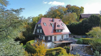 Ein Schwarzwald-Bijou mit Seele – stilvolles Wohnen in der Natur auf großer Parzelle mit 9380 qm