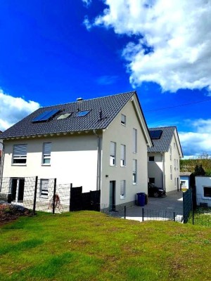 Energieeffizienzklasse A+ Neubau-EFH in Schwedelbach – zeitlose Architektur & elegante Ausstattung