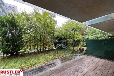 Moderne Wohnung nahe Schlossberg: 2-Zimmerwohnung mit Terrasse