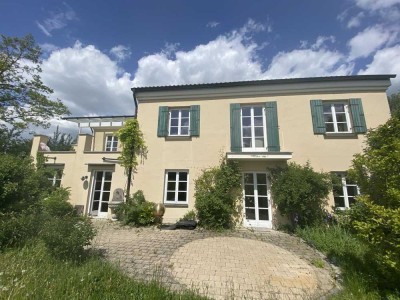 stilvolles und einzigartiges Landhaus in bester Südhanglage