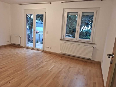 Teilmöblierte 4-Zimmer-Wohnung