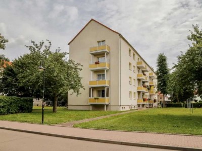 praktische 3-Raum Wohnung 57qm mit Balkon, Bad mit Wanne und Keller