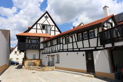 Wohnung mit Dachterrasse im Baudenkmal in Hallstadt