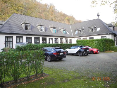 ETW saniertes LOFT, 68m², 2 Zi. große Wohnküche, Wannenbad, Kfz, in 42699, Schule-Solingen-Unterburg