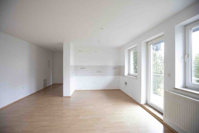Helle 3-Zimmer-Wohnung mit Balkon, Stellplatz & Gartennutzung – zentrale Lage in Mainburg