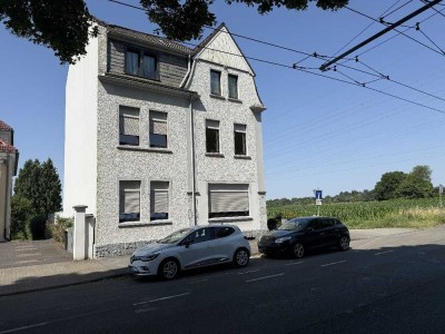 Ja, zur gepflegten 3-Zimmer-Wohnung mit Carport und Gartennutzung in der Solinger-Südstadt!