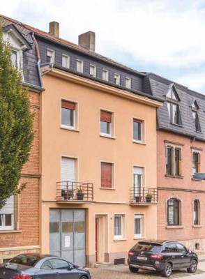 Sanierte Wohnung in kleinem Mehrfamilienhaus zu verkaufen