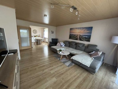 TRAUMHAFTE 4-ZIMMER-WOHNUNG IN GRETTSTADT – RUNDUM GEPFLEGT UND MODERN!