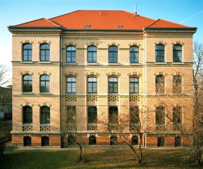 Freie 4-Zimmerwohnung in attraktivem MFH!