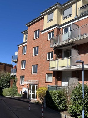 3-Zimmer-Stadtwohnung - HP mit Terrasse und Garten und TG-Stellplatz
