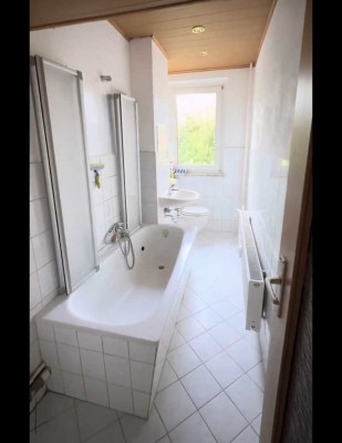 Großzügige 6-Zimmer-Wohnung mit Balkon im 3. OG in Artern/Unstrut