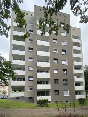 Schöne 2 ZKB mit Balkon nahe Klinikum!