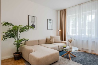 Wohnen im Grünen: Geschmackvoll möblierte 2-Zimmer-Wohnung in Zehlendorf