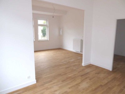 Hochwertig sanierte Altbau-Wohnung in Oberkassel Rheinnähe!